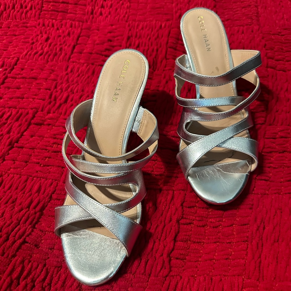 Cole Haan gorgeous silver chunky sandals great for summer fall 8